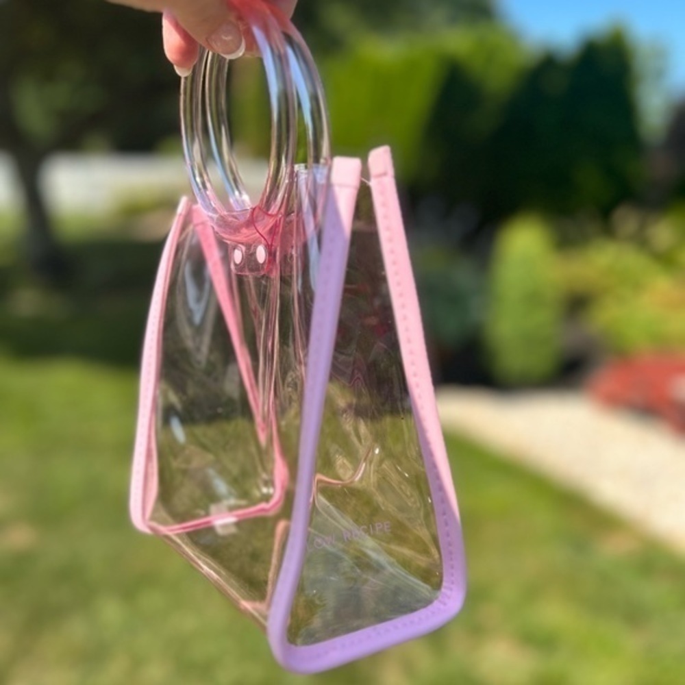 Pink translucent purse - Picture 4 of 9
